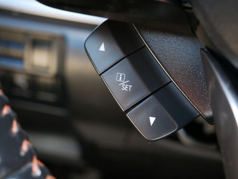 Used 2018 Subaru Crosstrek 2.0i Limited AWD/4WD image 30