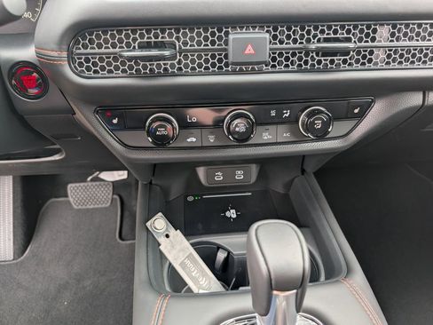 New 2026 Honda HR-V LX image 15