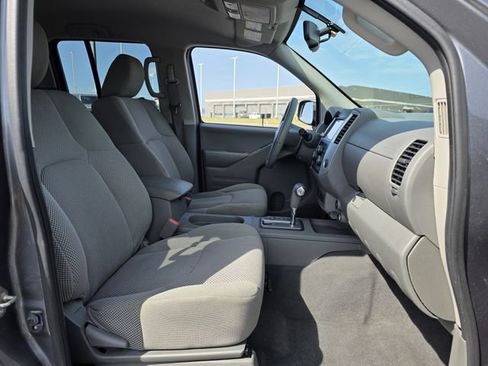 Used 2019 Nissan Frontier SV w/ Value Truck Package RWD image 25