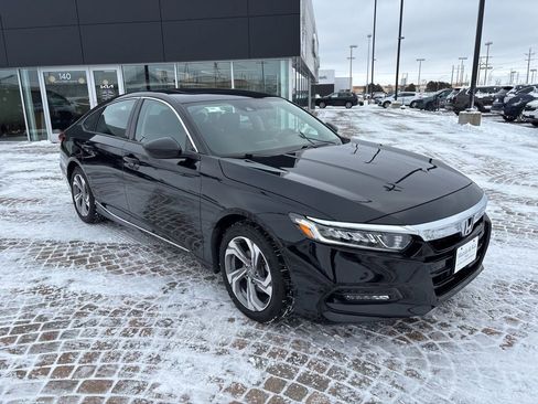 Used 2018 Honda Accord EX image 3