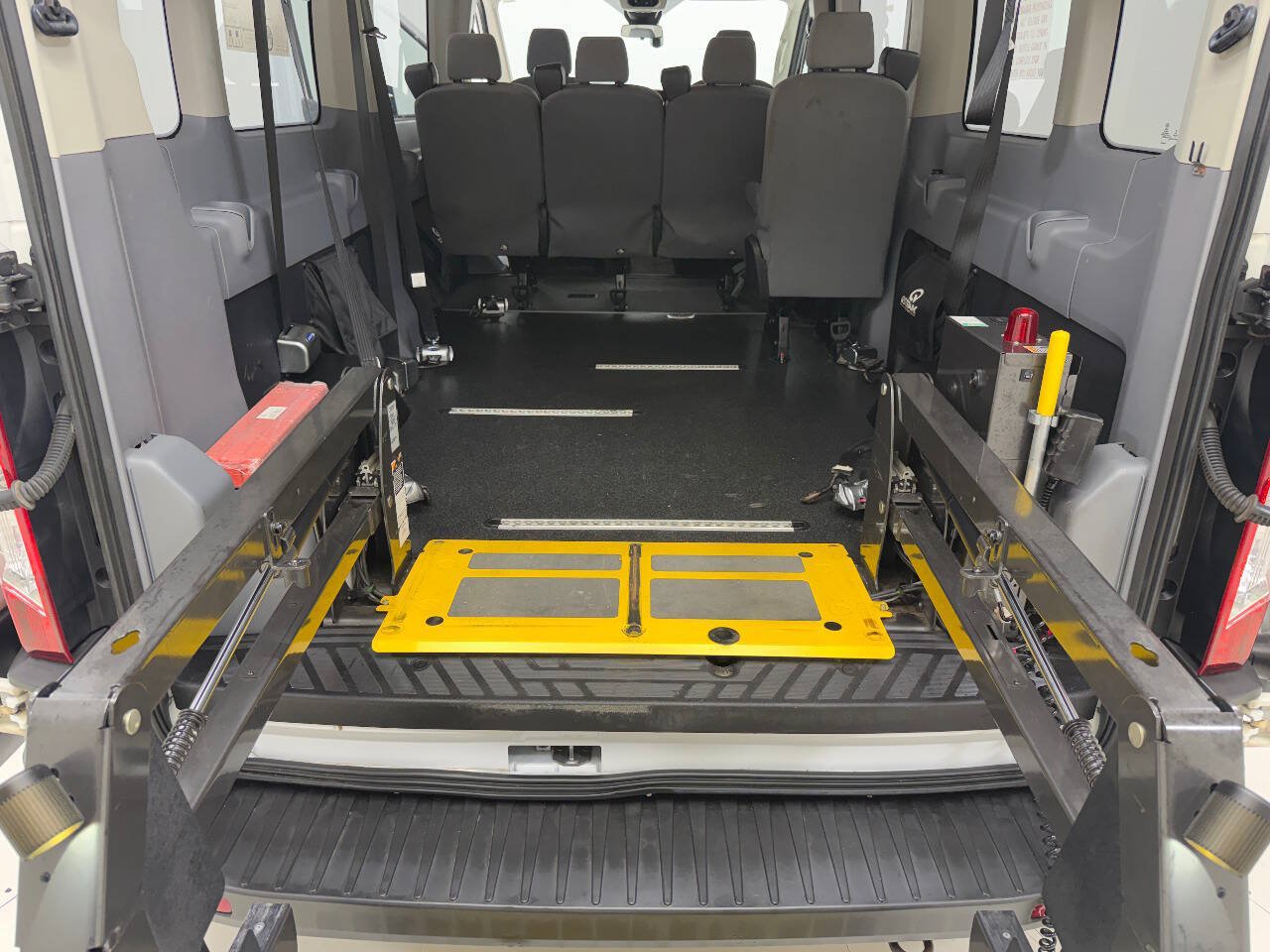 Used 2019 Ford Transit 350 XLT RWD image 85
