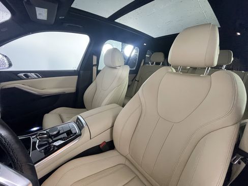 Used 2019 BMW X5 xDrive40i w/ Convenience Package image 9