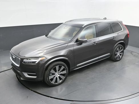 Certified 2024 Volvo XC90 T8 Ultimate w/ Protection Package Premier AWD/4WD image 24