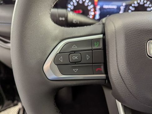 New 2026 Jeep Compass Latitude image 19