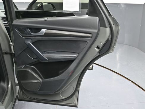 Used 2023 Audi SQ5 Prestige w/ Prestige Package image 42