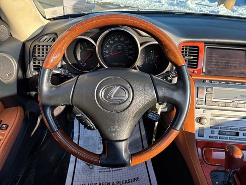 Used 2002 Lexus SC 430 Convertible image 19
