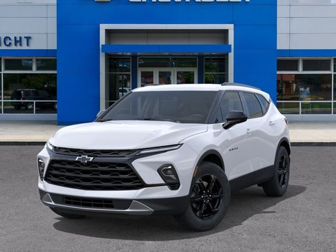 New 2026 Chevrolet Blazer LT w/ Convenience Package FWD image 30