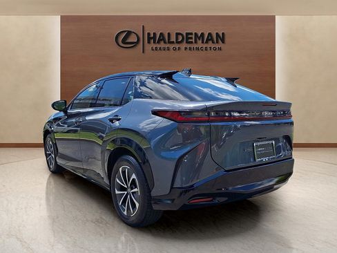 Certified 2023 Lexus RZ 450e Premium w/ Technology Package AWD/4WD image 4
