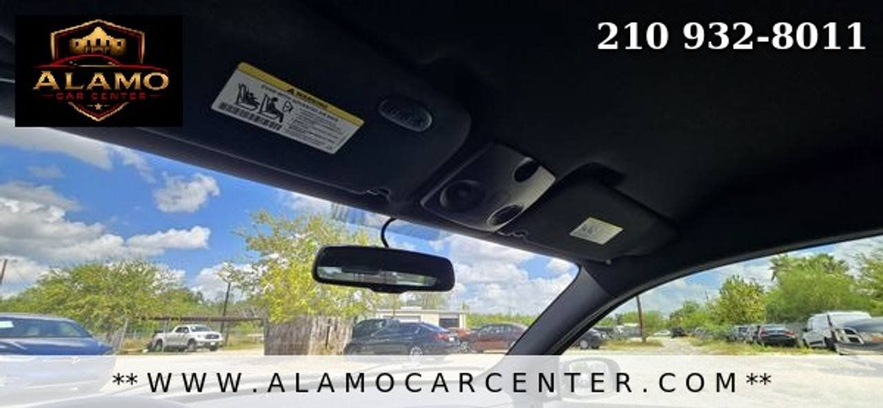 Used 2013 Chrysler 200 Limited FWD image 40