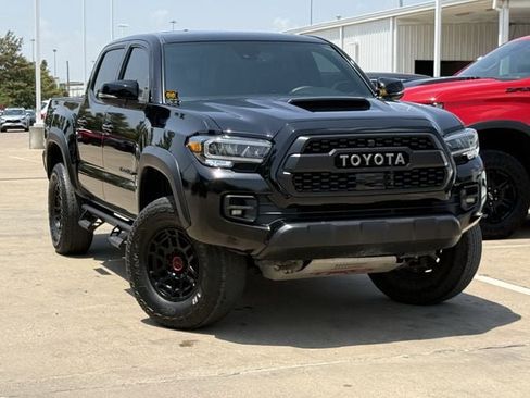 Used 2023 Toyota Tacoma TRD Pro AWD/4WD image 2