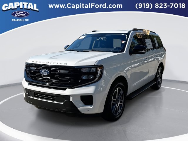 Certified 2025 Ford Expedition Active AWD/4WD image 1