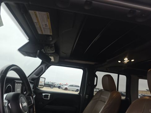 Used 2022 Jeep Wrangler Unlimited Rubicon 4xe w/ Cold Weather Group image 20