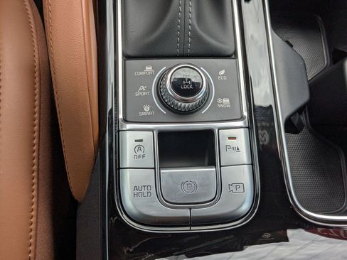 Certified 2025 Kia Telluride SX Prestige X-Line AWD/4WD image 23