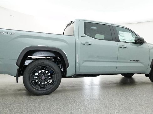 New 2026 Toyota Tundra Limited AWD/4WD image 38