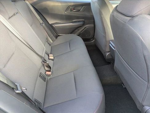 Used 2025 Toyota Prius Plug-In Hybrid FWD image 19