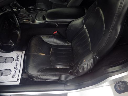 Used 1999 Chevrolet Corvette Coupe w/ Performance Handling Pkg image 13