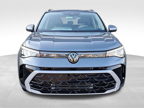 New 2025 Volkswagen Taos SEL AWD/4WD image 2