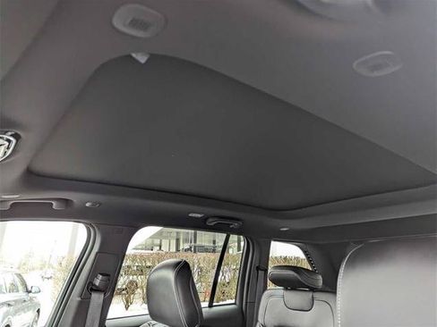Used 2024 Jeep Grand Cherokee Overland AWD/4WD image 18