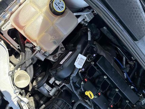 Used 2013 Ford Focus SE image 40