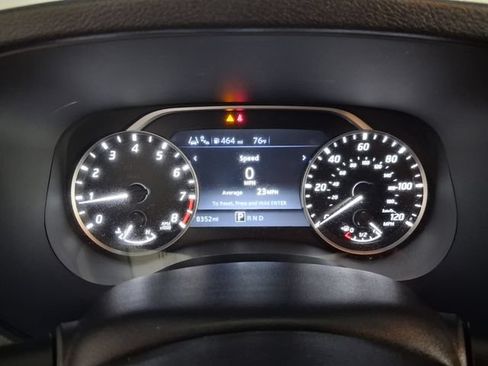 Used 2024 Nissan Frontier SV w/ Technology Package RWD image 19