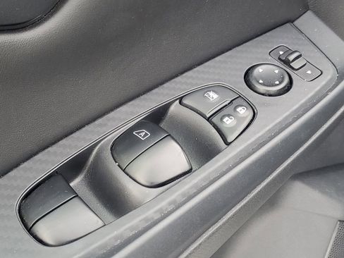 Used 2024 Nissan Sentra S image 9