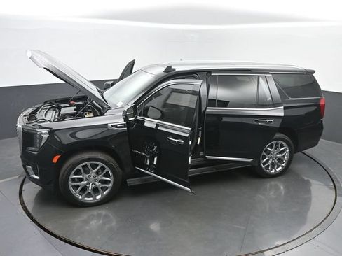 Used 2022 GMC Yukon Denali w/ Denali Ultimate Package AWD/4WD image 63