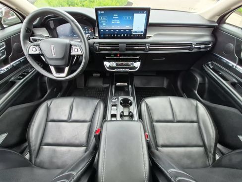 Used 2023 Lincoln Corsair AWD w/ Equipment Group 101A image 15