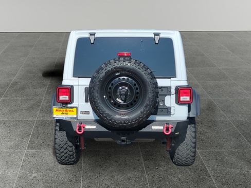 Used 2022 Jeep Wrangler Unlimited Sport image 4