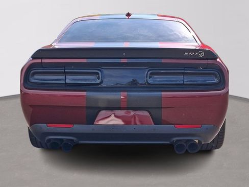 Used 2018 Dodge Challenger SRT Hellcat RWD image 5