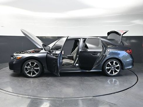 Used 2025 Honda Civic Sport image 36