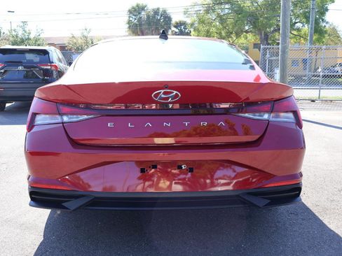 Used 2023 Hyundai Elantra SEL w/ Cargo Package image 6