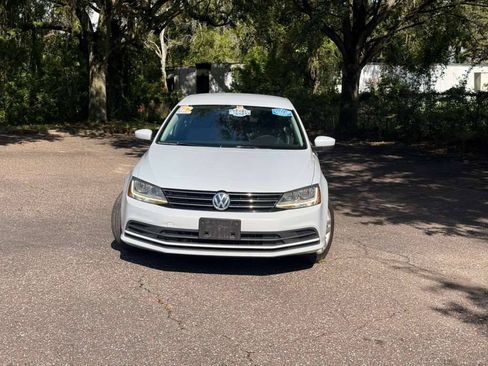 Used 2017 Volkswagen Jetta S FWD image 2