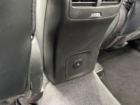 Used 2024 Ford Escape Platinum AWD/4WD image 19