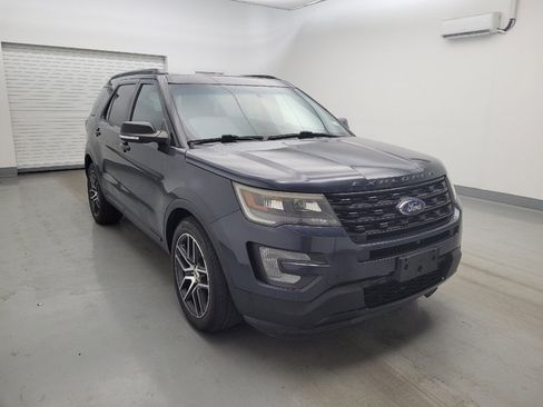 Used 2017 Ford Explorer Sport w/ Equipment Group 401A AWD/4WD image 13