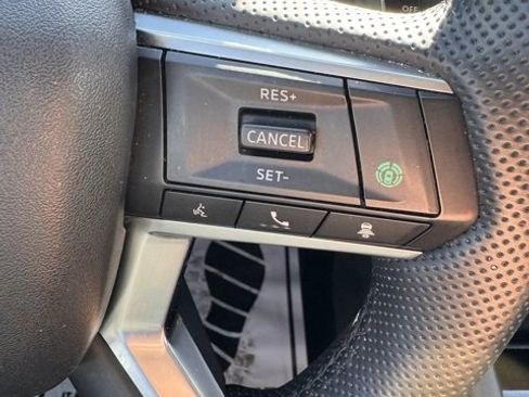 Used 2024 Mitsubishi Outlander SE image 25