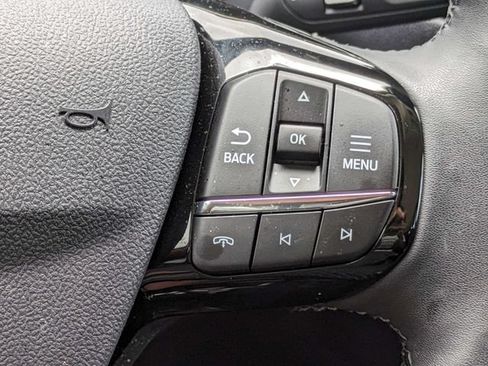 Used 2025 Ford Escape SE FWD image 29
