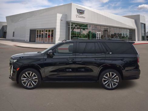 Used 2023 Cadillac Escalade Sport Platinum AWD/4WD image 3