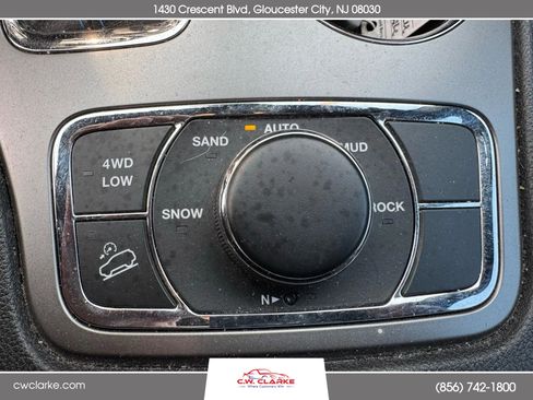 Used 2018 Jeep Grand Cherokee Laredo image 17