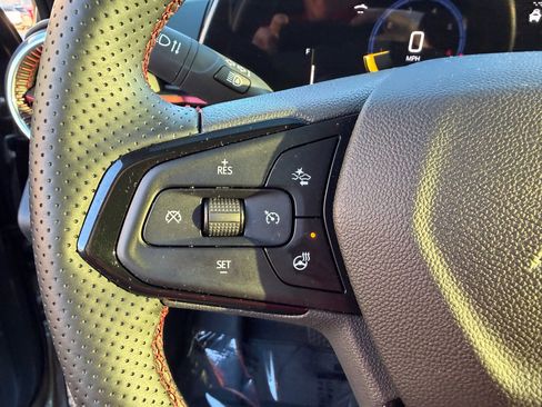 Used 2025 Chevrolet Trax RS w/ Driver Confidence Package image 25