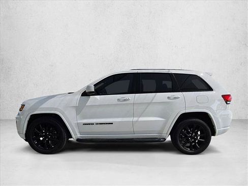 Used 2021 Jeep Grand Cherokee Laredo X AWD/4WD image 8