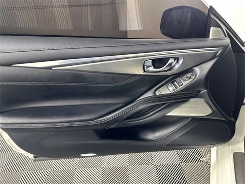 Used 2017 INFINITI Q60 3.0t w/ Cargo Package image 11