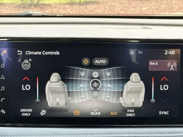 Used 2024 Nissan Ariya AWD image 16