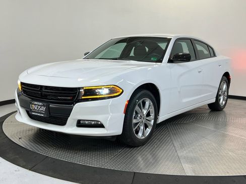 Certified 2023 Dodge Charger SXT image 3