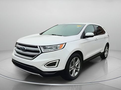Certified 2018 Ford Edge Titanium w/ Ford Safe & Smart Package image 11