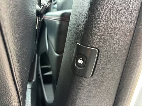 Used 2019 Dodge Grand Caravan GT FWD image 39