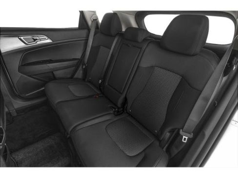 Used 2023 Kia Sportage LX AWD/4WD image 16