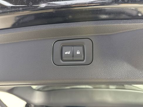 New 2026 Nissan Armada SL w/ Captain's Chari Seat Package image 35