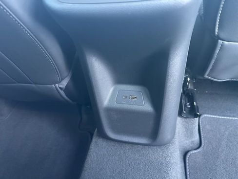 Used 2025 Buick Envision Preferred image 42