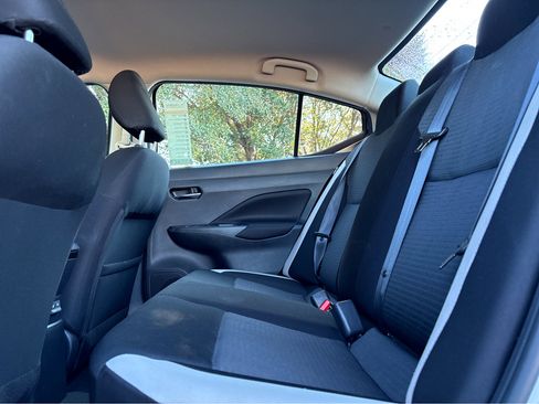 Certified 2022 Nissan Versa SV image 19