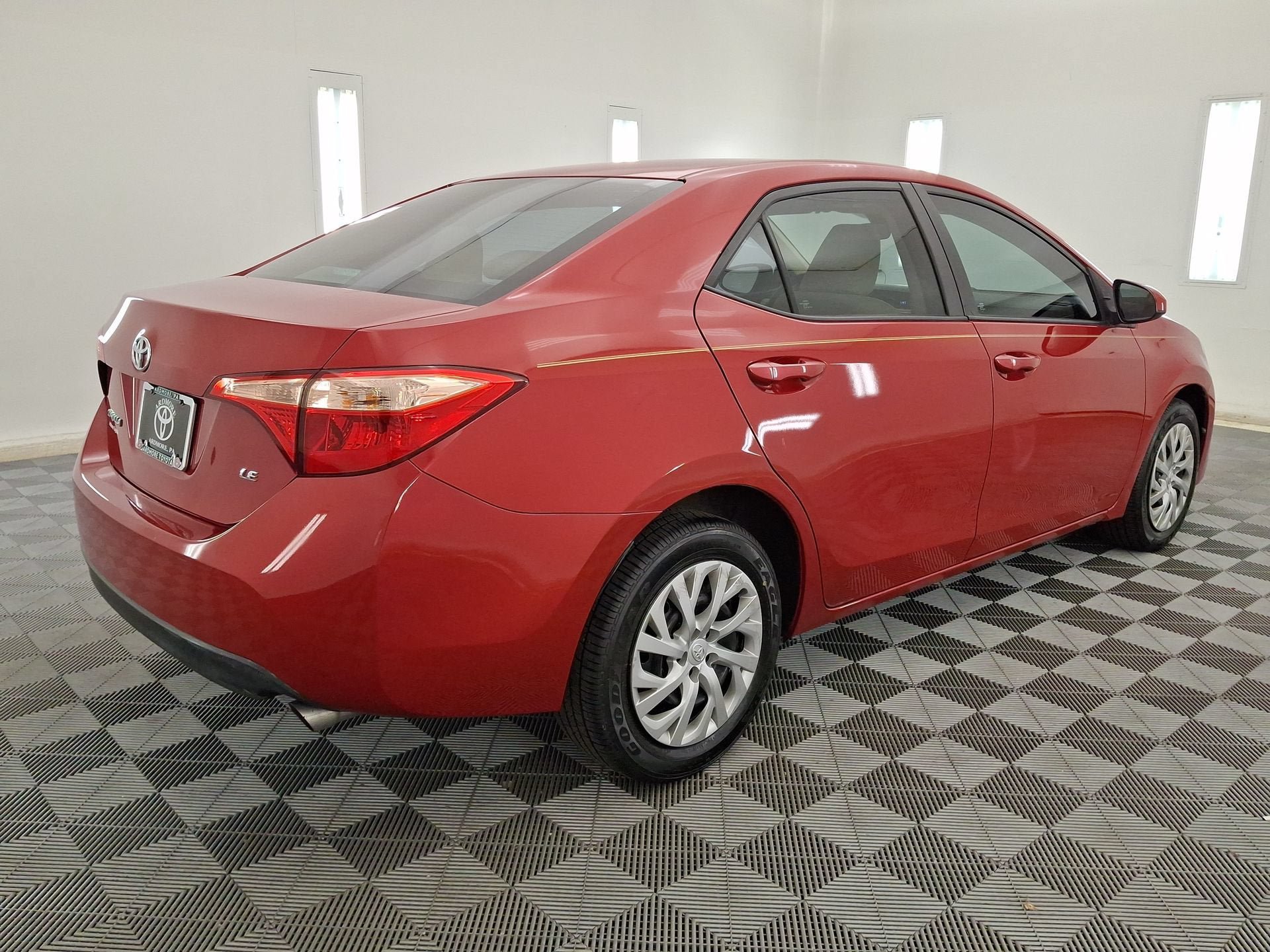 Used 2017 Toyota Corolla LE FWD image 24